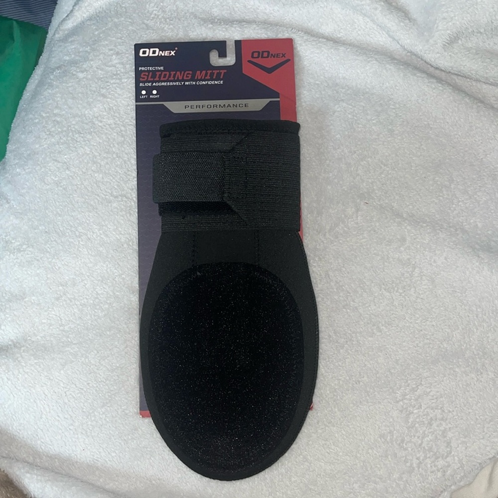 ODnex black Sliding Mitt nwt baseball left and right hand youth